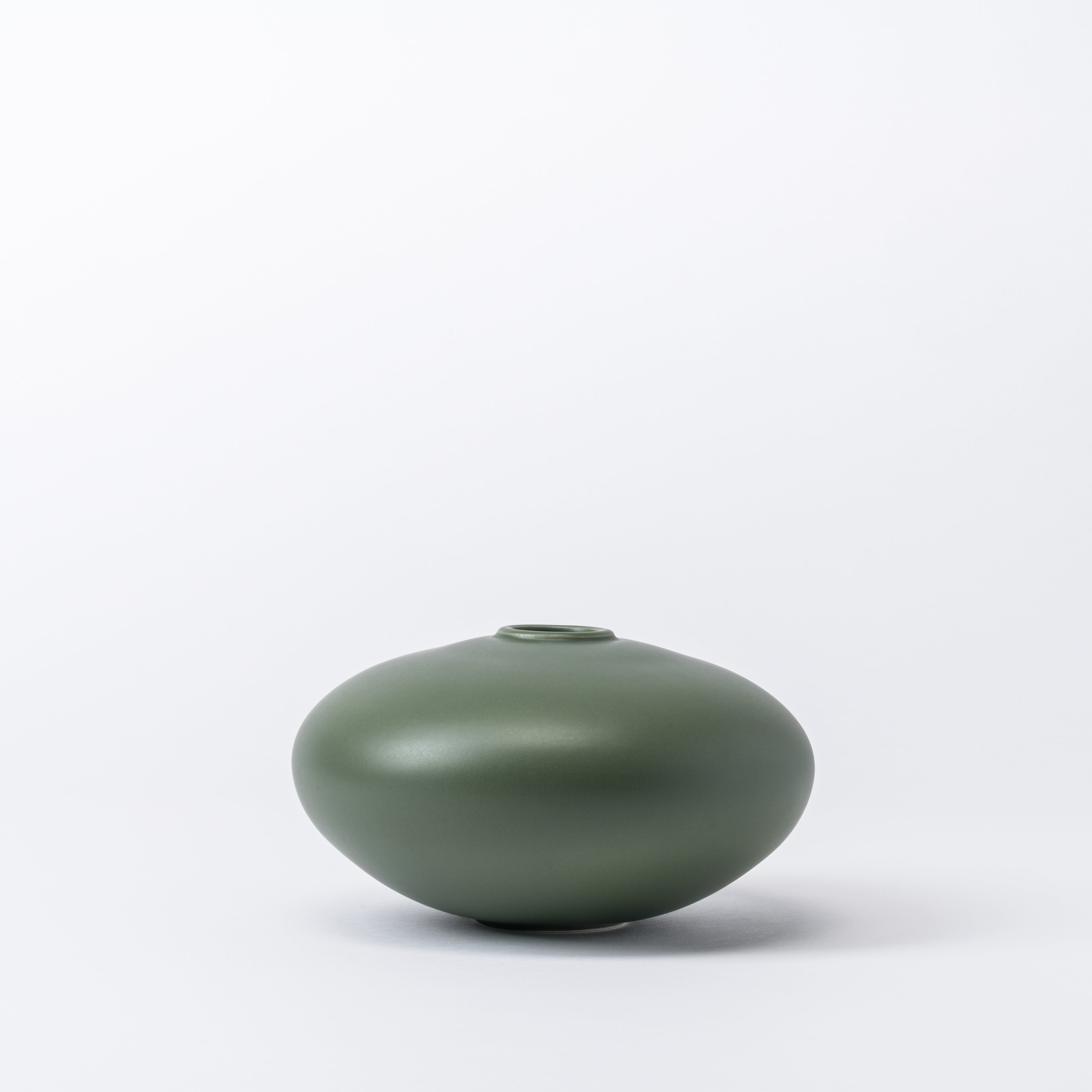 Small Elm Green Pebble Disc Vase